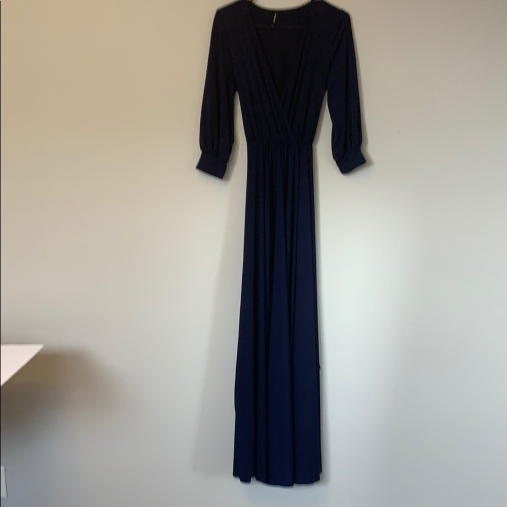 Janette navy long sleeve maxi dress size small